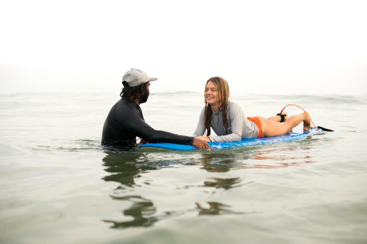 Layback Boutique Surf & Yoga Camp Sri Lanka Pansiyon Weligama Dış mekan fotoğraf